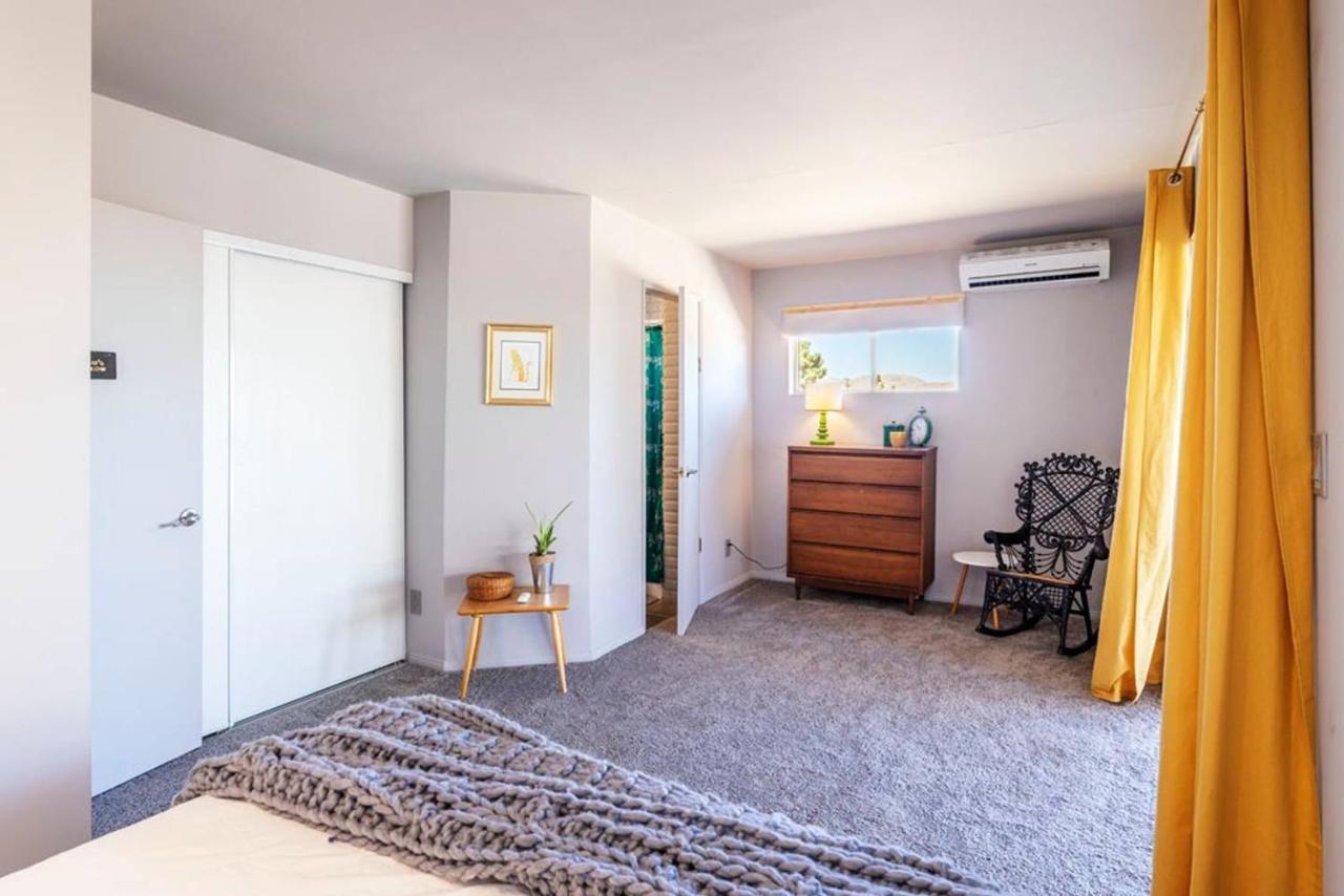 Made In The Shade - Central, Hot Tub, Ac, Sleeps 8 Villa Joshua Tree Esterno foto